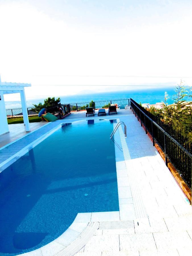 Luxury Villa With Amazing View, Çeşme Eksteriør bilde